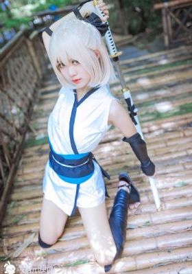 美少女莫娜