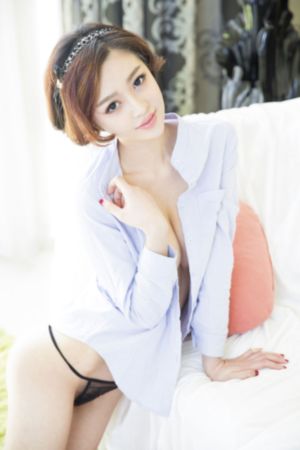 我美艳丰满的妈咪