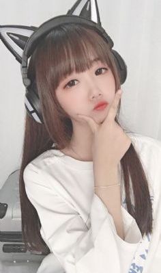中字hd有夫之妇与快递员