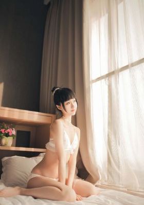 秋霞鲁丝